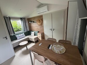 Interior - The "Écrin de l'Île d'Or" in Saint-Raphaël, located 400 meters from the beach (Saint-Raphaël)