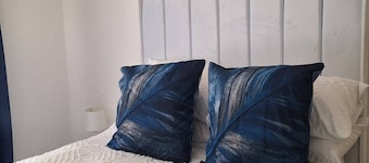 Cozy Private Room with En-suite in Central Randburg