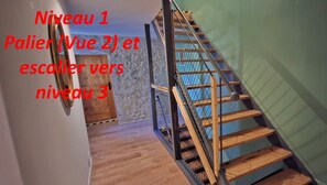 Interior - Authentic stone house located in the heart of nature near the Vercors Regional Park (Vaunaveys-la-Rochette)