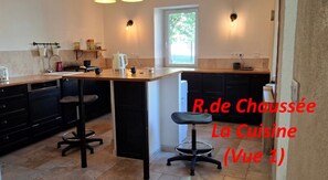 Private kitchen - Authentic stone house located in the heart of nature near the Vercors Regional Park (Vaunaveys-la-Rochette)