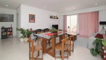 Apartment, City View | Interior
