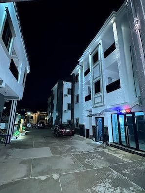 Exterior - Alvarad Apartment (Enugu)