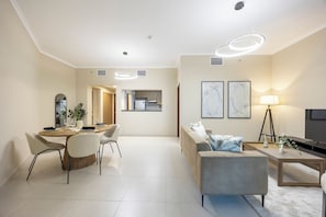 Apartment, Balkon | Wohnbereich