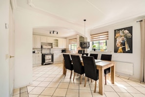 Dining - Villa in Callantsoog with enclosed garden (Callantsoog)