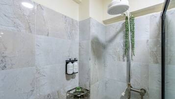 Classic Apartment, Balcony, City View | Bathroom | Shower, free toiletries, slippers, towels