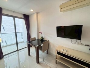 คอนโด, 1 ห้องนอน, ห้องน้ำส่วนตัว | ร้านอาหาร