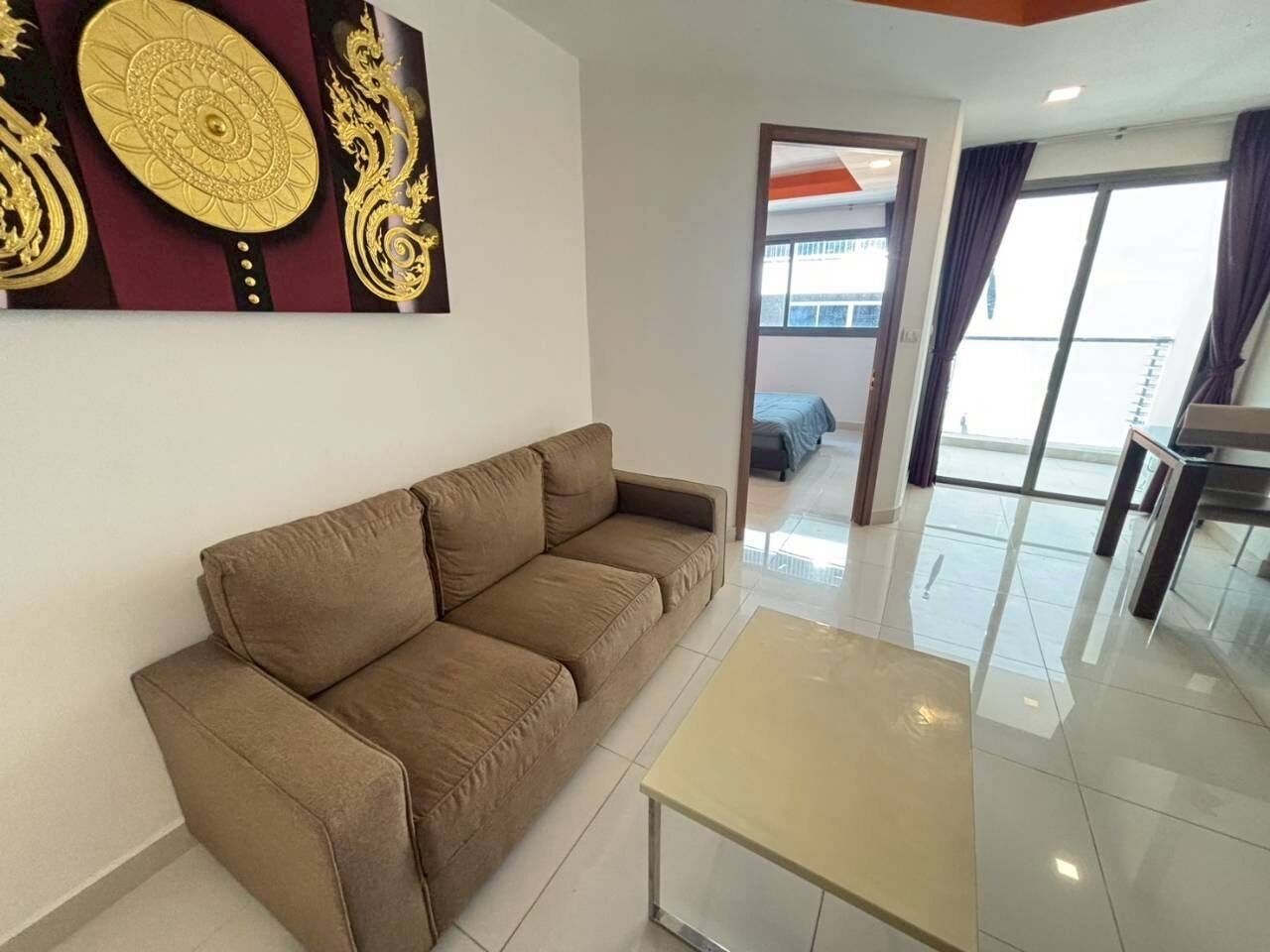 Condo, 1 Bedroom, Private Bathroom | Living area