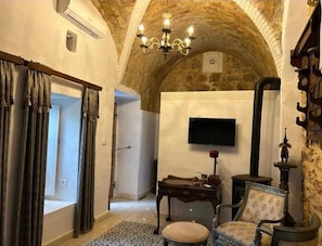 Habitación doble superior, vista a la alberca | Interior