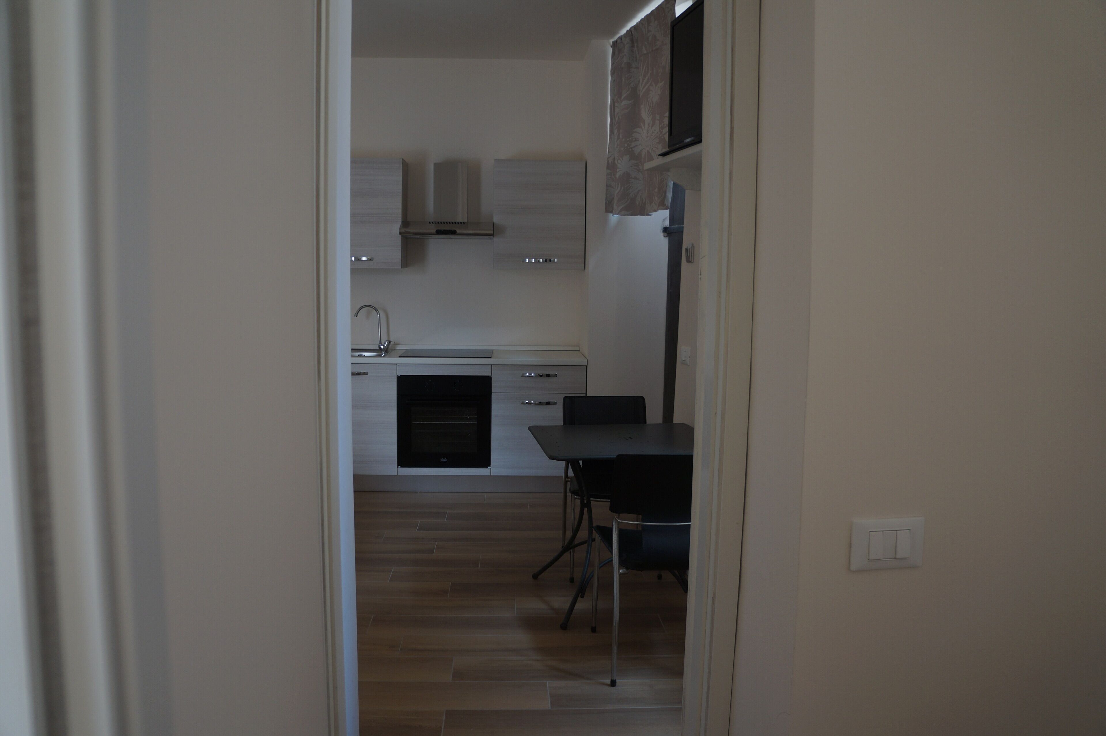 Comfort Apartment, Courtyard View | Dining