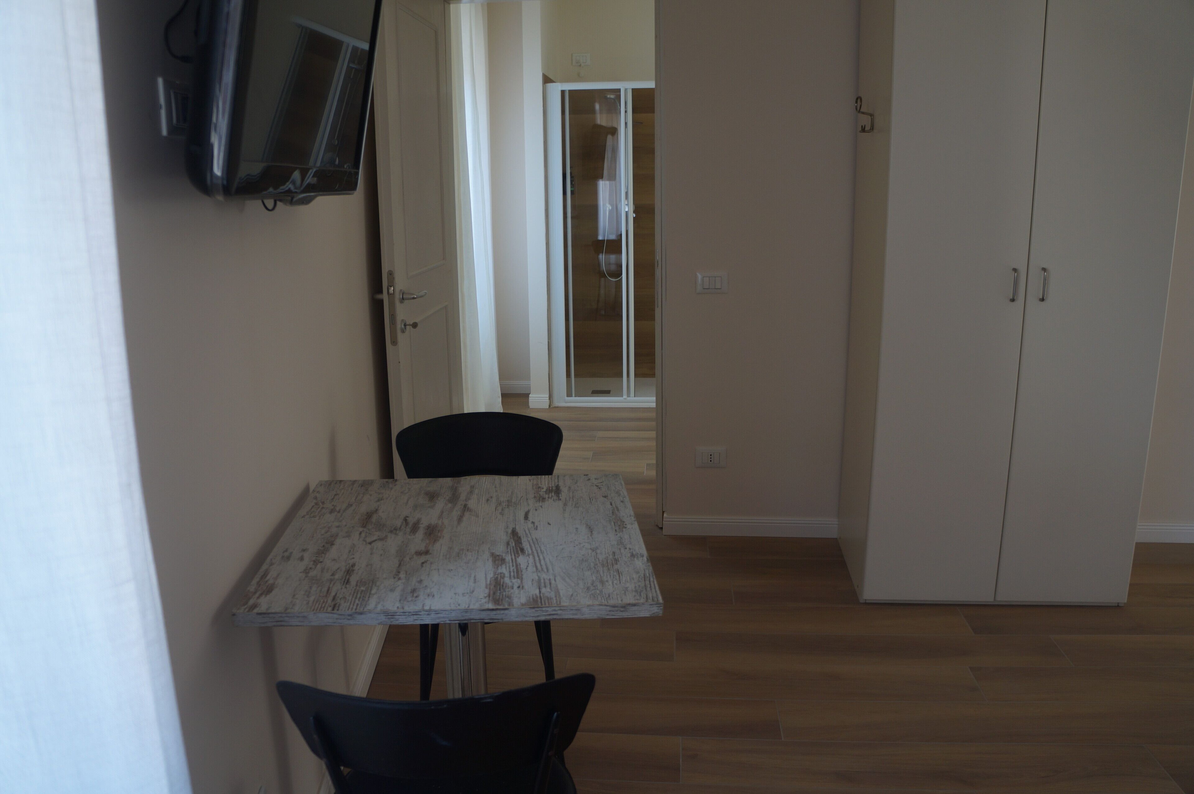 Comfort Apartment | Dining