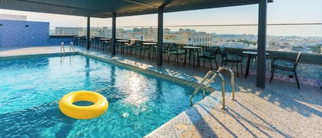 Rooftop pool