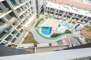 Exterior - Bloomfields 2BR in The Gate - Masdar  (Abu Dhabi)