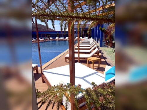 Hotel TH