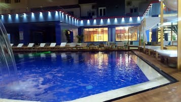 Seasonal outdoor pool