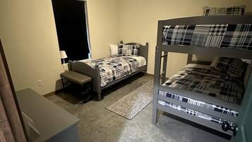 3 bedrooms, WiFi, bed sheets