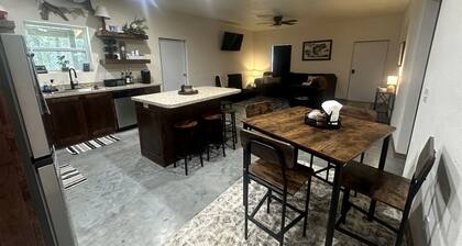 Spacious Lodge with Boat & Trailer Parking Near Keystone Lake | Sand Springs, Oklahoma
