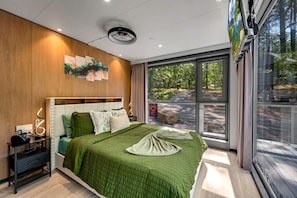 Room - Stargazing Luxury Pod Retreat with Hot Tub in Broken Bow, Oklahoma (Broken Bow)