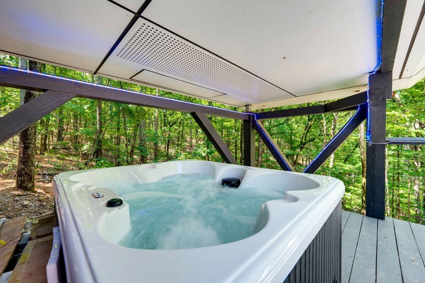 Bain à remous extérieur