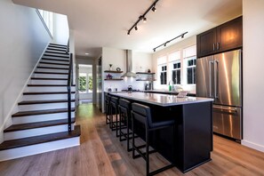 Fridge, microwave, oven, stovetop - Modern Waterfront Home With Lake Views in Water’s Edge Tennessee (Tracy City)