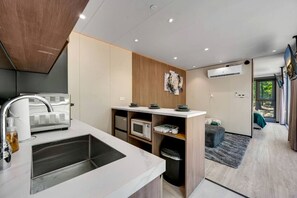 Coffee/tea maker, fridge, microwave, oven - Unique Glamping Pod with Hot Tub Near Broken Bow Lake, Oklahoma (Broken Bow)
