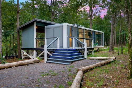Unique Glamping Pod with Hot Tub Near Broken Bow Lake, Oklahoma