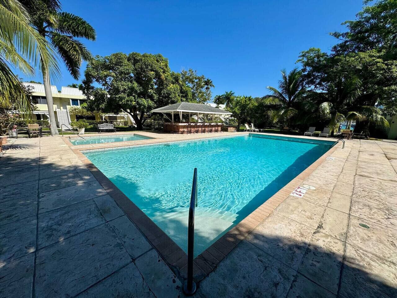 Appartement | Piscine | Piscine extérieure
