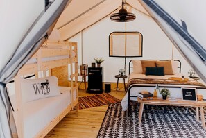 WiFi, bed sheets
