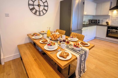 Maesteg Road, lovely 5 bedroom house