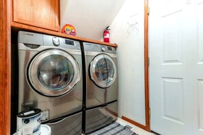 Interior - Spacious Retreat with Fireplace, Game Room & Fire Pit in Post Falls, Idaho (Post Falls)