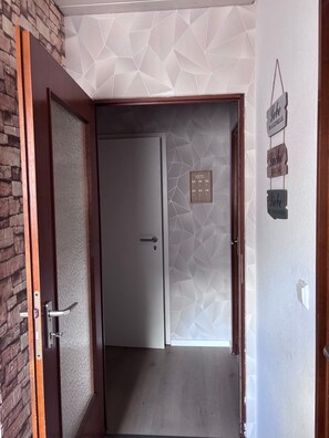 Interior - Apartment Black Forest with Mountain View, Garden, and Wi-Fi (Wolfach)