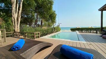 Beachfront Pool Villa | Pool | Outdoor pool