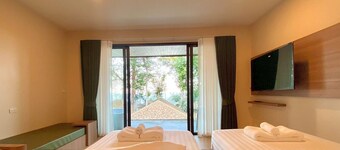 Samed Amoris Resort & Pool Villas