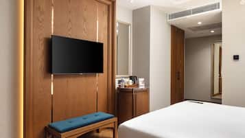 Deluxe kamer, 1 kingsize bed, uitzicht op zee | Geluiddichte muren, gratis wifi