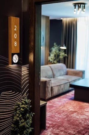 Presidential Suite, Balcony, Mountain View | Interior