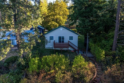 Historic Waterfront Cabin with Private Dock on Twin Lakes, Rathdrum, Idaho