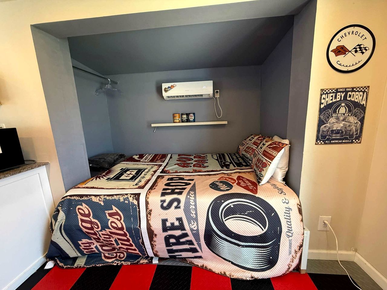 1 bedroom, WiFi, bed sheets