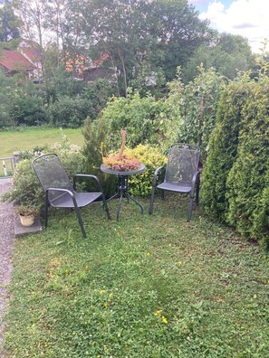Property grounds - Holiday Apartment “Loni” with Conservatory and Wi-Fi (Kulmbach)