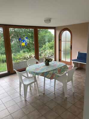 Interior - Holiday Apartment “Loni” with Conservatory and Wi-Fi (Kulmbach)