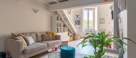Apartment (1 Bedroom) | Living area