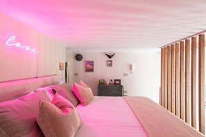 Appartamento (1 Bedroom) | 1 camera, postazione laptop, lenzuola