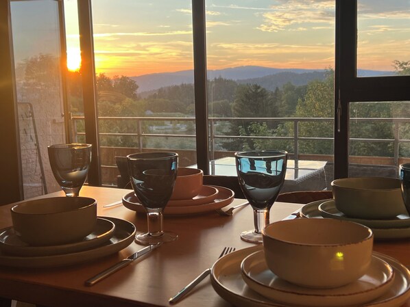 Dining - Vrbo Property (Freyung)
