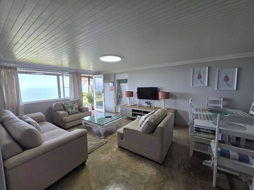Room-view ON 42 - Aloe Self Catering Uni
