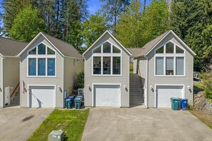 Exterior - Cozy 1-Bedroom Retreat with Private Garage in Coeur d'Alene, Idaho (Coeur d'Alene)