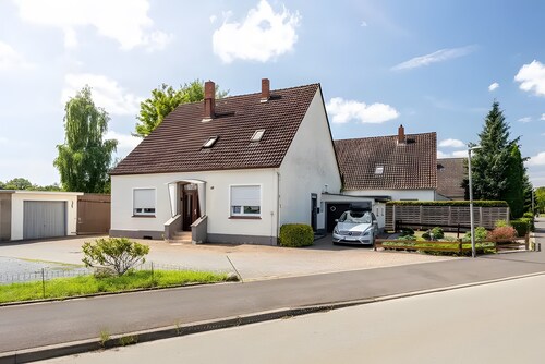 Apartment Haus Elseaue 1 mit privatem Wintergarten, Garten und WLAN