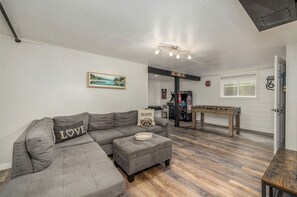 Games room - Pet-Friendly Home with Game Room and Outdoor Dining in Coeur d'Alene, Idaho (Coeur d'Alene)