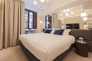 2 Schlafzimmer, Bügeleisen/Bügelbrett