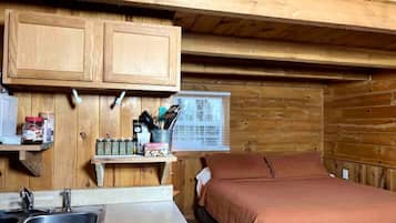Travel crib, WiFi, bed sheets