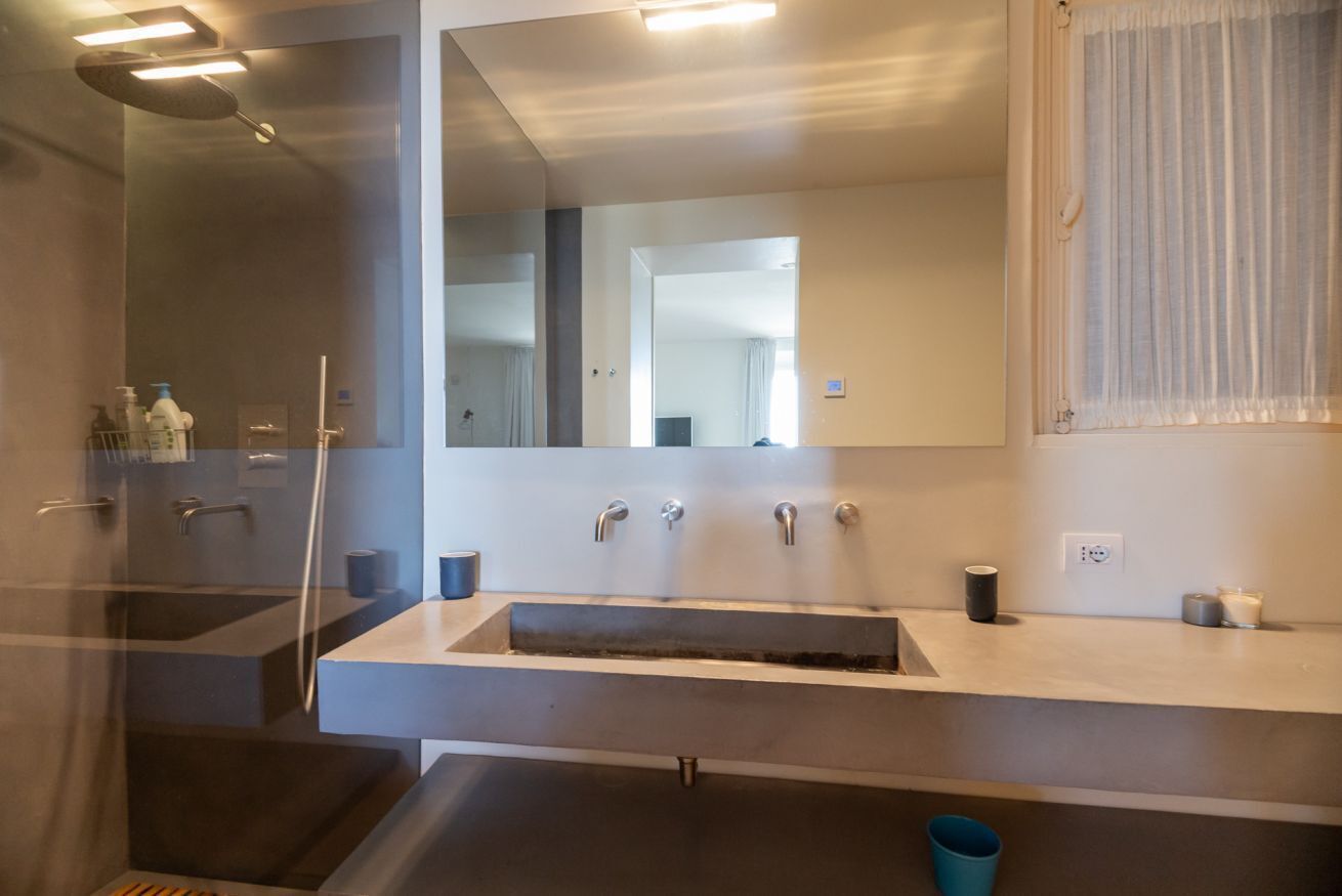 Dusche, Bidet, Handtücher