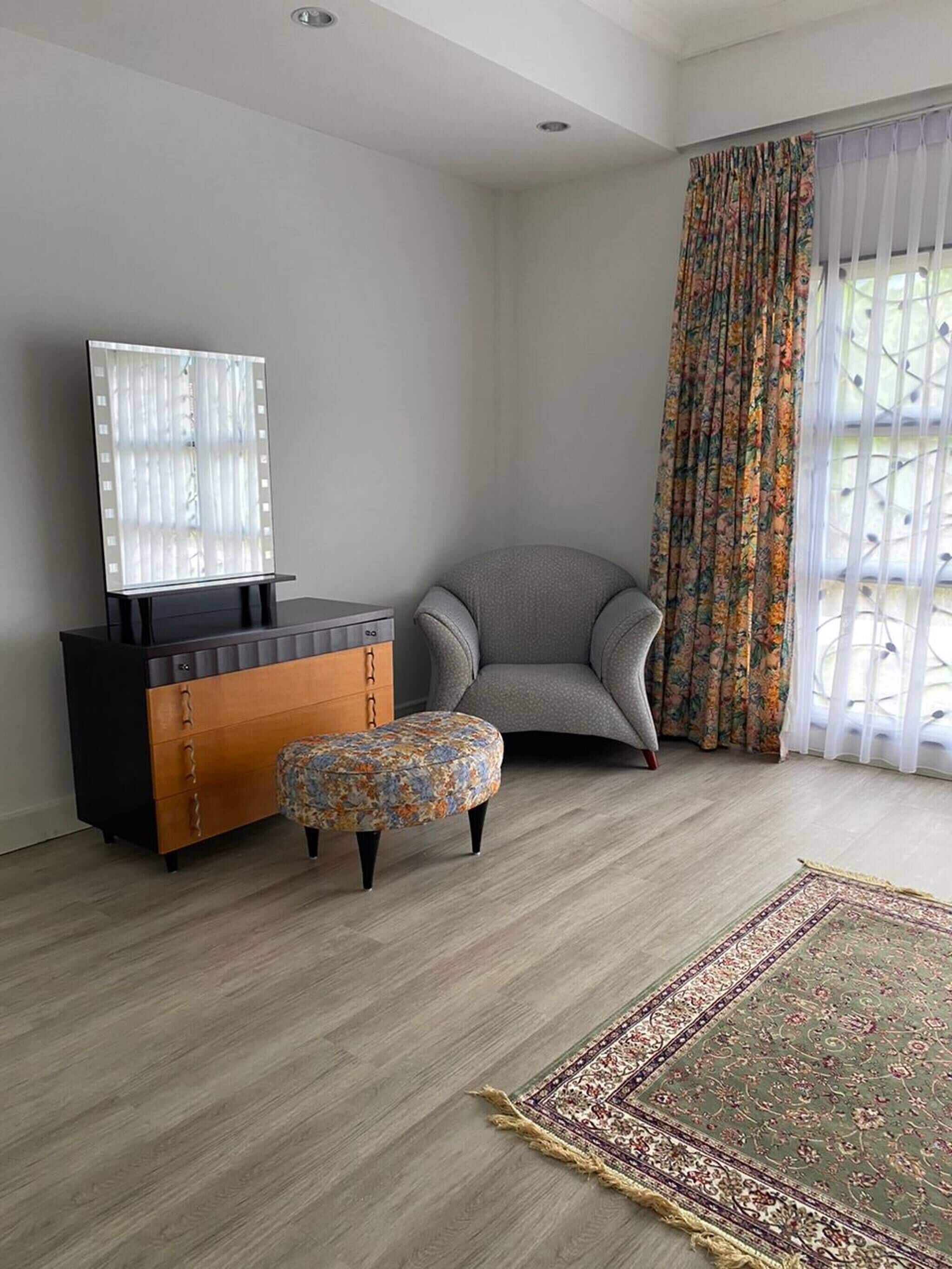 Bungalow, 4 Bedrooms | Bahagian dalam