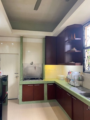 Interior - Urban Living in Kampung Setting (Kuching)